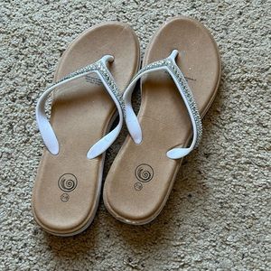 Women’s sparkly flip flops